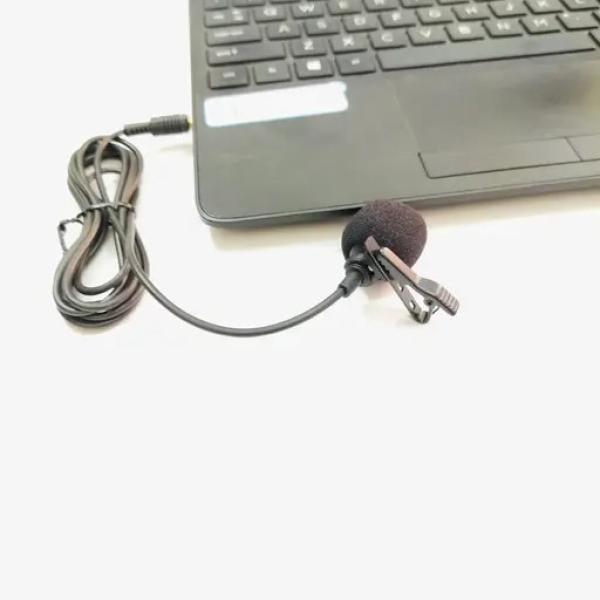 Microphone with Kurti