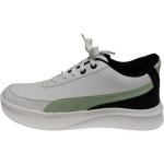 SPORT SHOES
