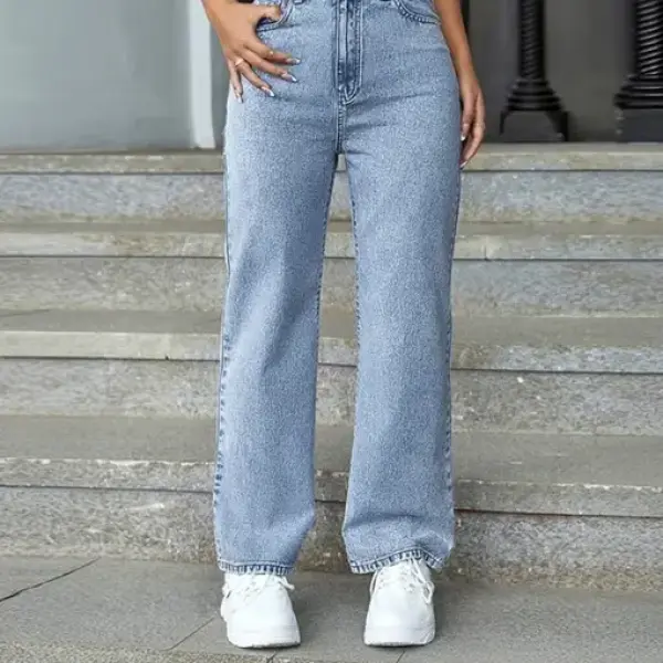 women trendy jeans