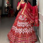 Pure Dolla silk chaniya choli with viving mill foil concept