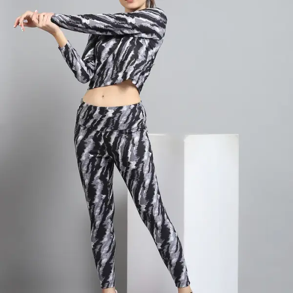 Rock.it Women Black Printed Round Neck Full Sleeve Tracksuit