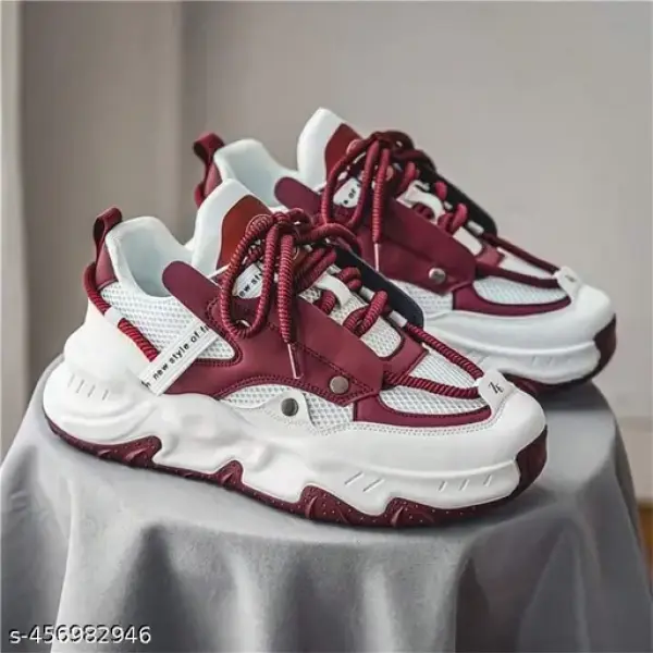 Modern Attractive Men Casual Shoes