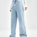 women trendy jeans