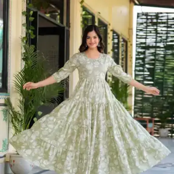 WOMEN PARTY & FESTIVE GOWNS