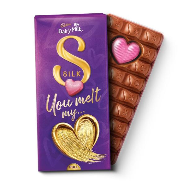 Cadbury Dairy Milk Silk Valentine's Heart Blush Chocolate Bar Gift Pack, 250 g