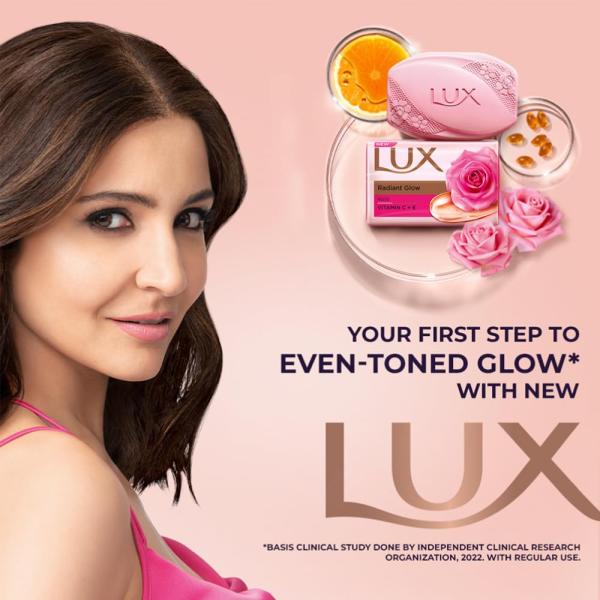 Lux Radiant Glow Bathing Soap infused with Vitamin C & E For Superior Glow Offer Pack of 8 x 150g
