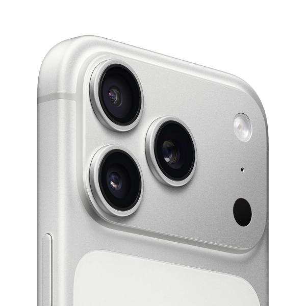 iPhone 17 Pro Max 512 GB: 17.42 cm (6.9″) Display with Promotion, A19 Pro Chip, Best Battery Life in Any iPhone Ever, Pro Fusion Camera System, Center Stage Front Camera; Silver