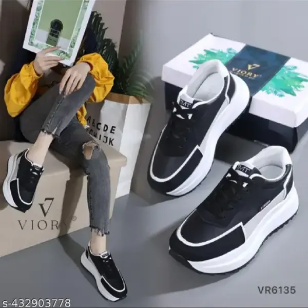 WOMEN SNEAKER