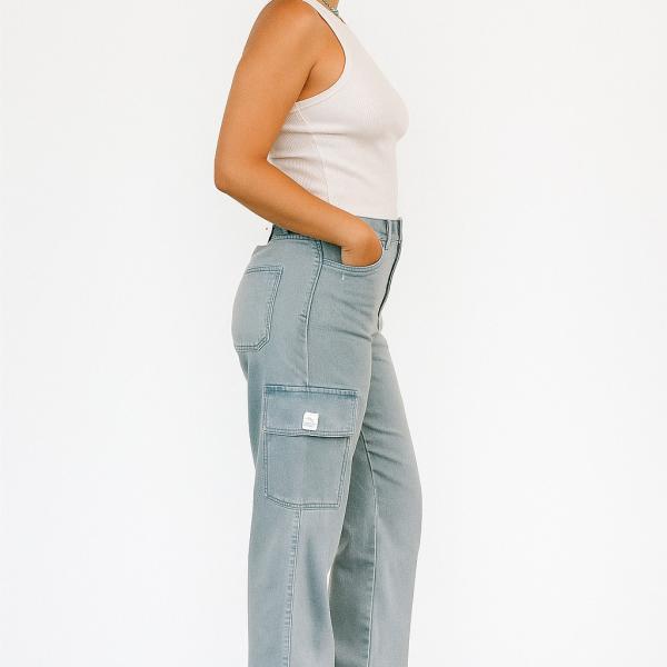 WOMEN CARGO JEANS