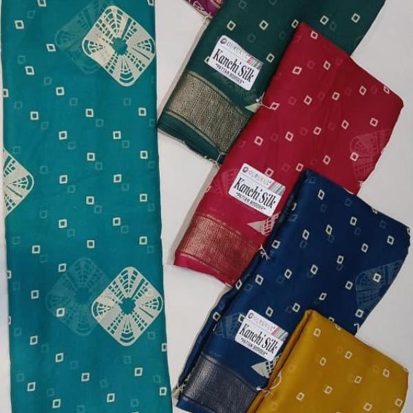 Women's Self Design Bandhani Cotton Blend Saree