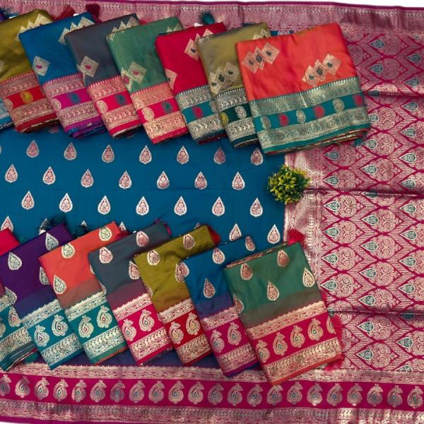 Women's Soft  Silk Saree With Blouse Piece